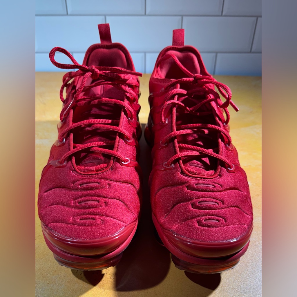 Nike Air Vapormax Plus Triple Red Men Size 11